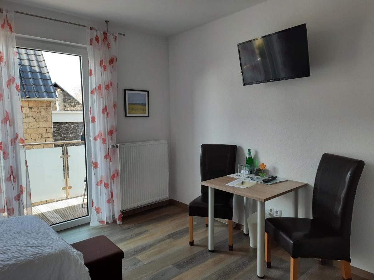 Gaestehaus Am Hochsimmer Ettringen  Kültér fotó