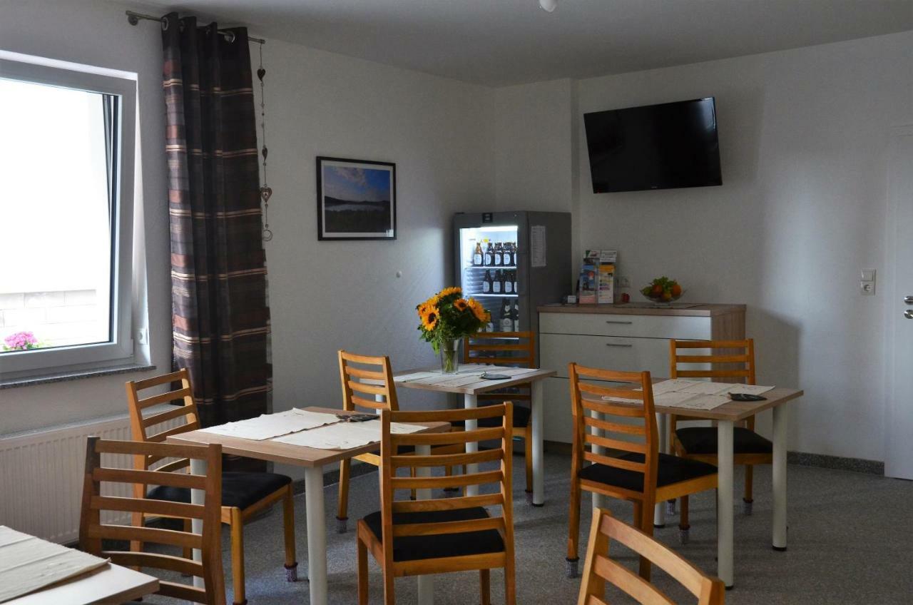 Gaestehaus Am Hochsimmer Ettringen  Kültér fotó