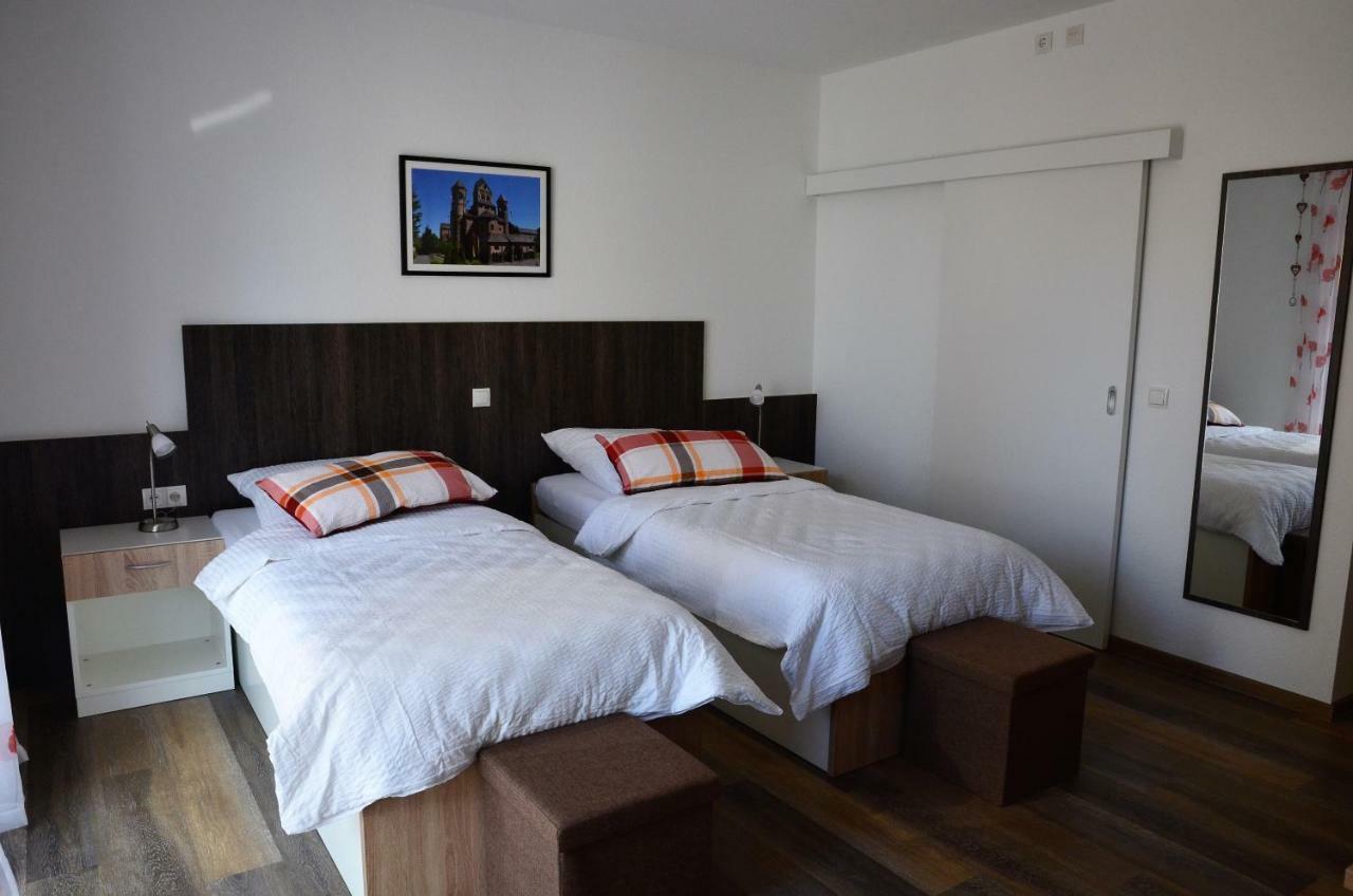 Gaestehaus Am Hochsimmer Ettringen  Kültér fotó