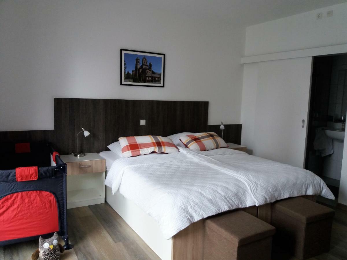 Gaestehaus Am Hochsimmer Ettringen  Kültér fotó